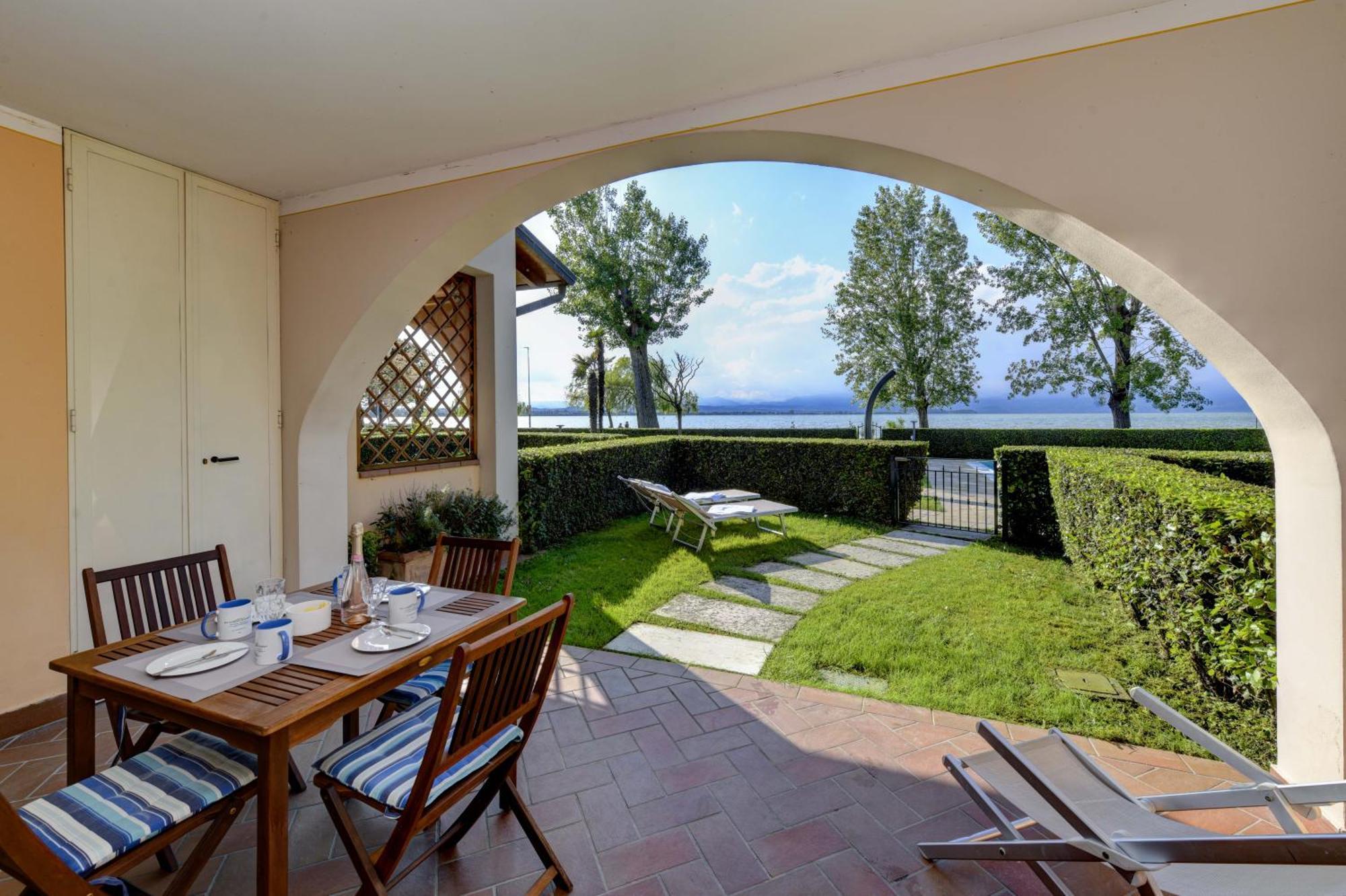 My Sirmione Beach Apartment Superior Dış mekan fotoğraf